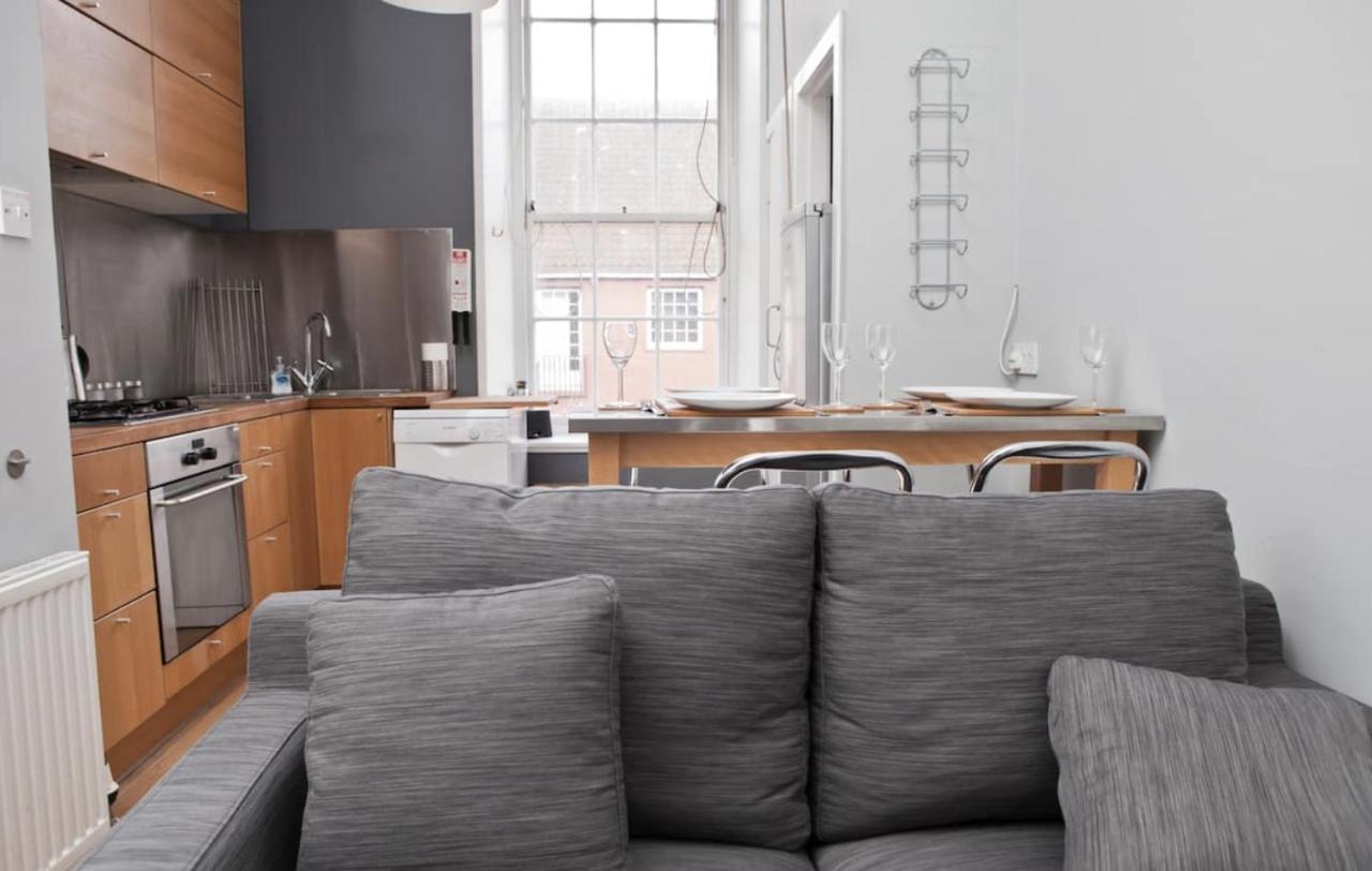 Royal Mile Apartment إدنبرة المظهر الخارجي الصورة